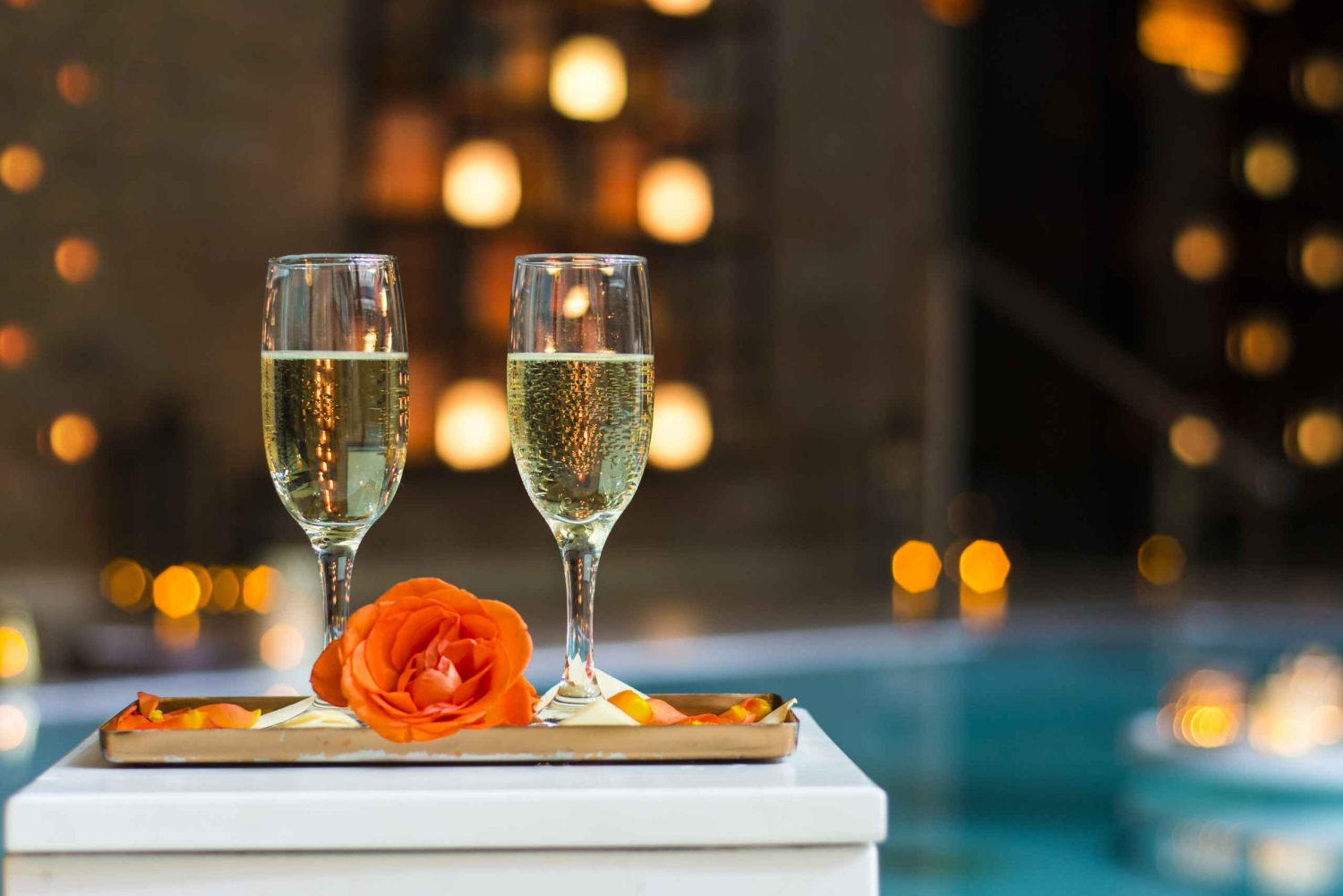 Budapest: Holistisk svensk massasje for par med boblebadtid