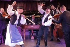 Budapest: Donau-cruise med folkedans og drikke