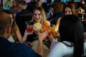 Budapest: Donau-cruise med folkedans og drikke