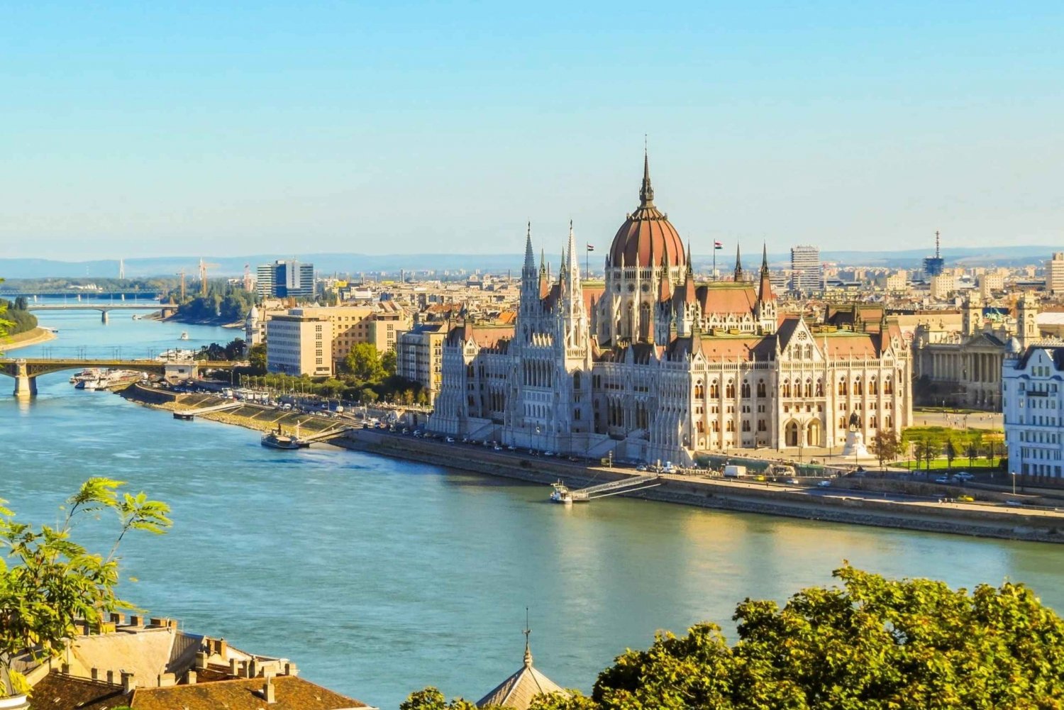 Budapest Danube River Cruise with Old Town Walking Tour