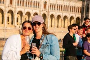 Budapest: Sip and Sail River Cruise with Unlimited Prosecco
