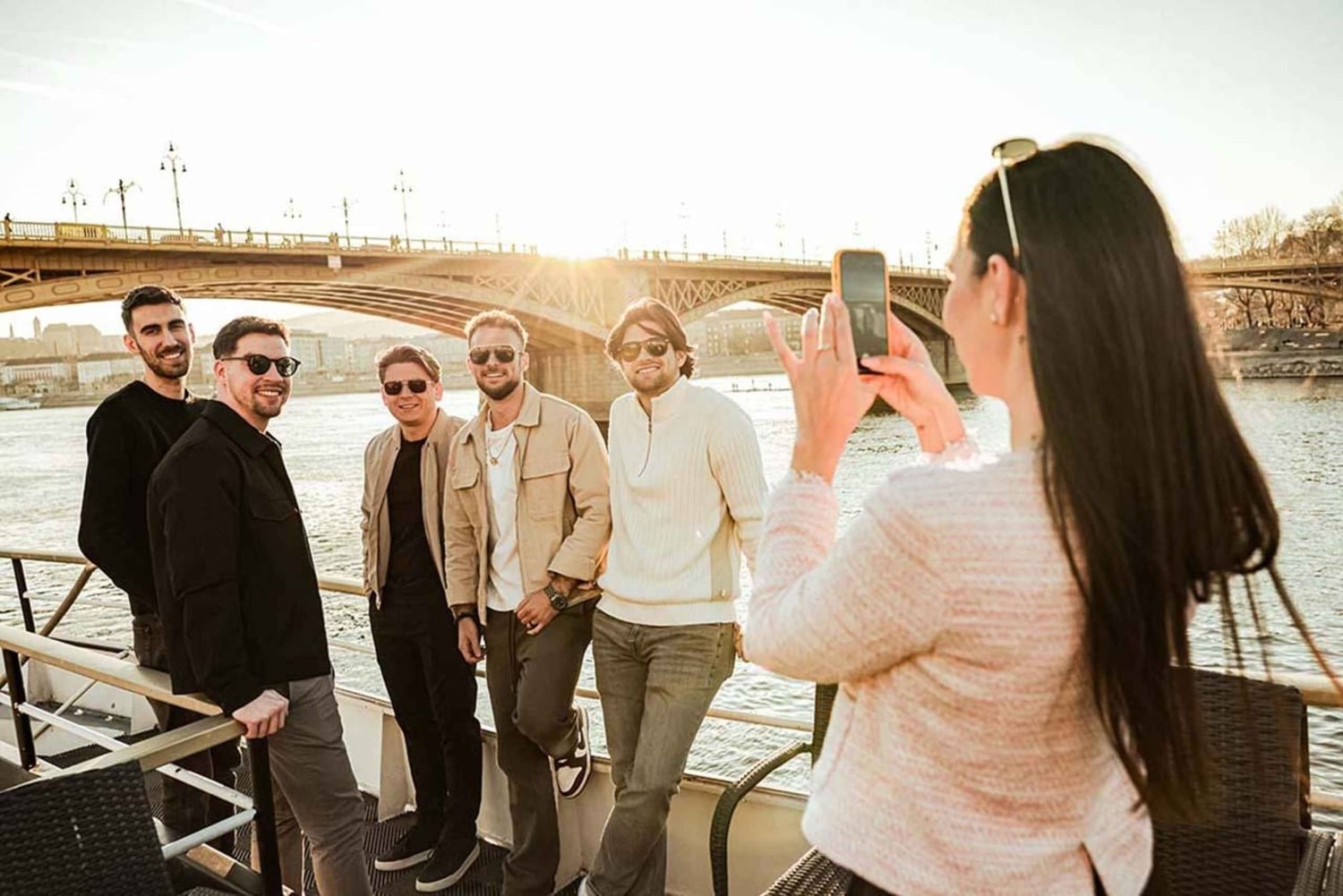 Budapest: crociera sul Danubio con vino rosé illimitato