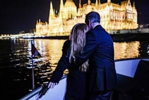 Budapest: Danube River Cruise with Unlimited Rosé Wine