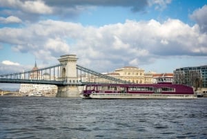 Budapest: Nighttime or Daytime City Sightseeing Cruise