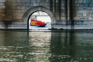 Budapest: Danube Speedboat Experience