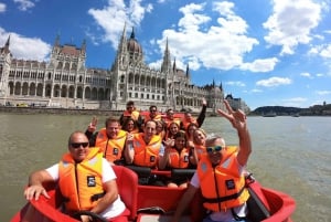 Budapest: Danube Speedboat Experience