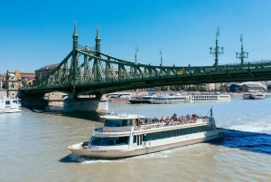 Budapest: Day or Night River Cruise with Live Commentary