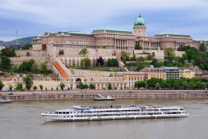 Budapest Discoveries: Exclusive Private Guided Walking Tour