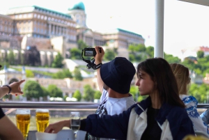 Budapest: Sightseeing Cruise with Unlimited Slushies