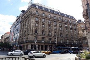 Budapest: Downtown Walking Tour with Folk Music Performance