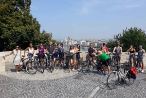 Tour de bicicleta elétrica por Budapeste e pelo Castelo com um guia local
