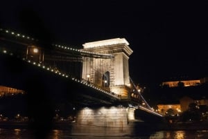 Budapest: Evening Cruise including Drinks and Live Music