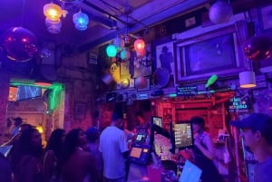 Budapeste: Explore bares icónicos numa caminhada guiada pelos bares em ruínas