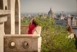 Budapest: Fast Private Photoshoot Session with Edited Photos