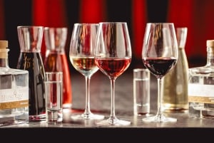 Budapest: Folk Dinner Show with Live Music & Unlimited Wine