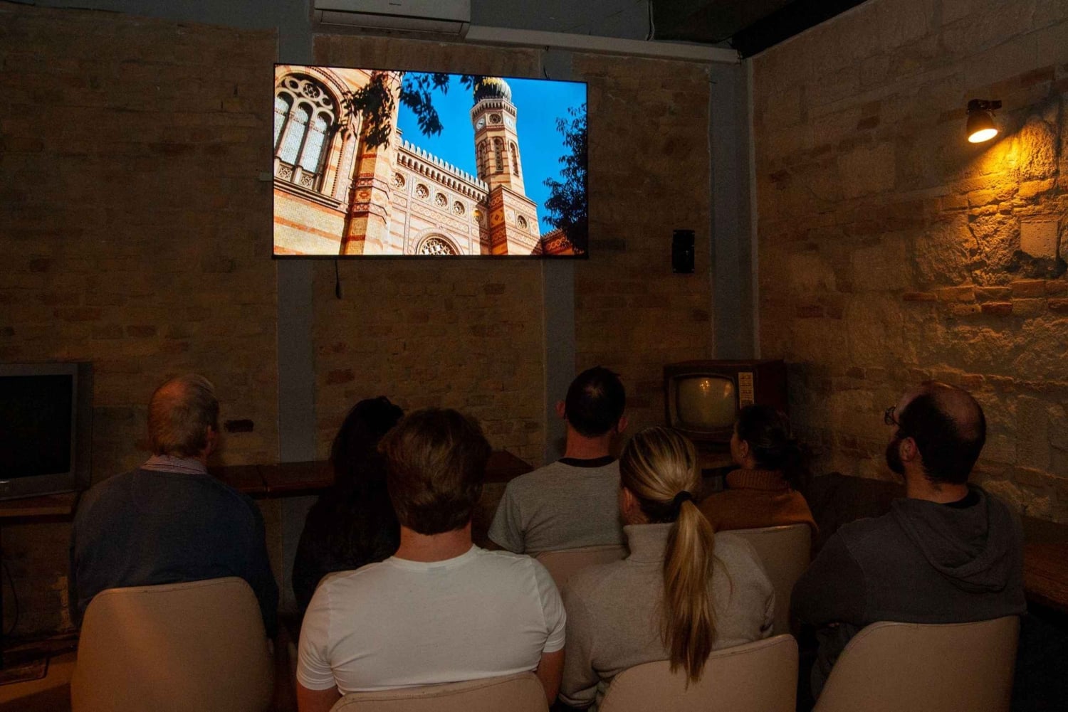 Budapeste: Visita à Exposição da Muralha do Gueto com guia de turismo