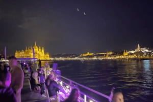 Budapest: GLOW Sunset Cruise with Optional Welcome Drink