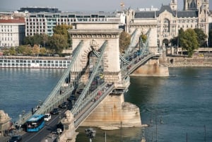 Budapest: Grand City Tour with Parliament Visit