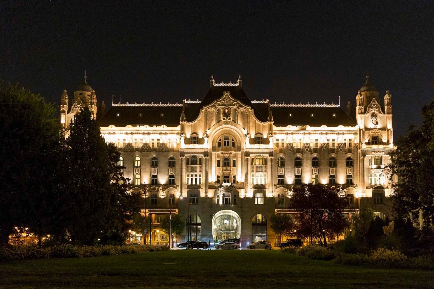 Budapest: Fantastisk jultur och folkmusikföreställning