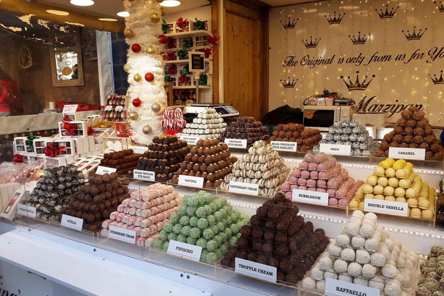 Budapest: Fantastisk jultur och folkmusikföreställning