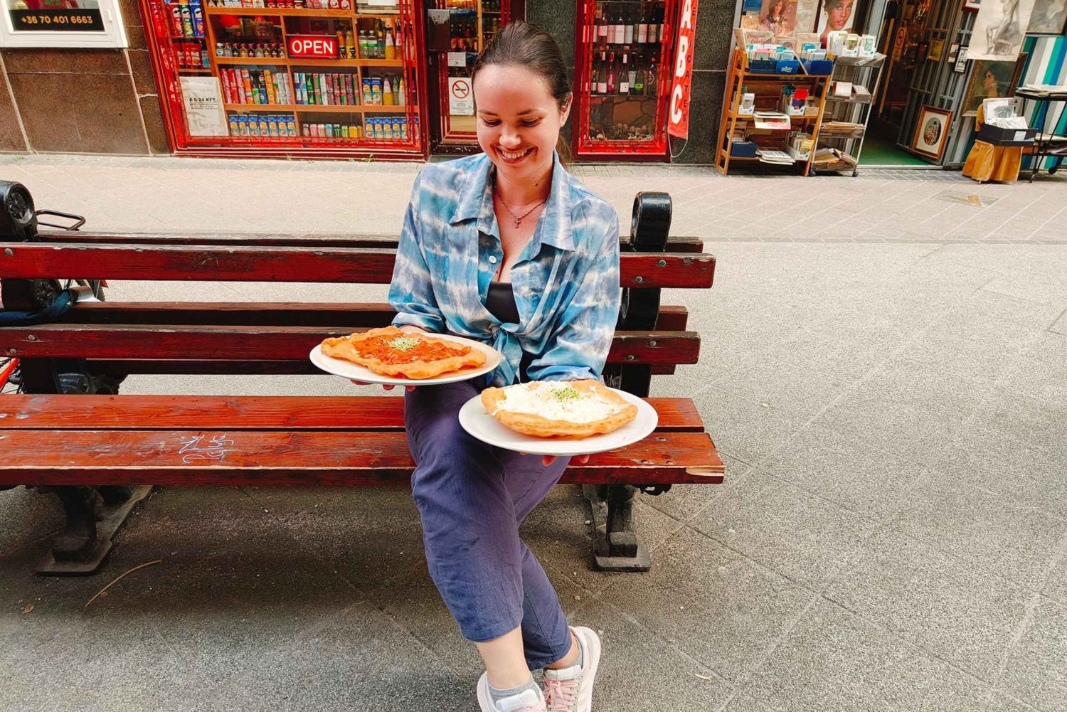 ブダペスト：ラングス体験付きガイド付き自転車ツアー