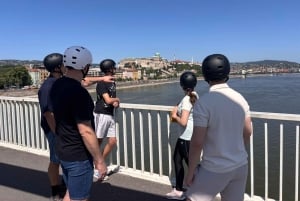 Budapest: Guided Bike Tour with Langos Experience