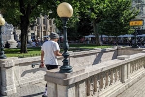 Budapest: Guided City Walk to Sights and Specials