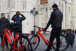 Budapeste: Passeio guiado de bicicleta elétrica pelo centro da cidade