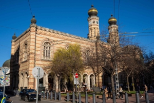 Budapest: Guided Jewish Tour with Ghetto Wall Exhibition