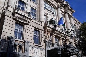 Budapest: Guided Musical Tour & Folk Music Performance