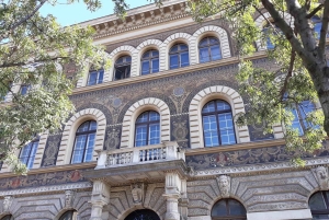 Budapest: Guided Musical Tour & Folk Music Performance