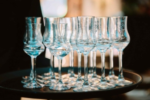 Budapest: tour gastronómico de comida callejera con vino dulce