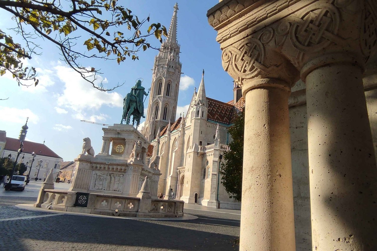 Budapest: German Walking Tour in the Buda Castle District