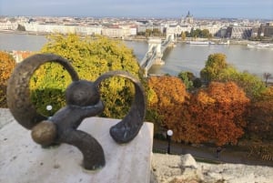 Budapest: German Walking Tour in the Buda Castle District