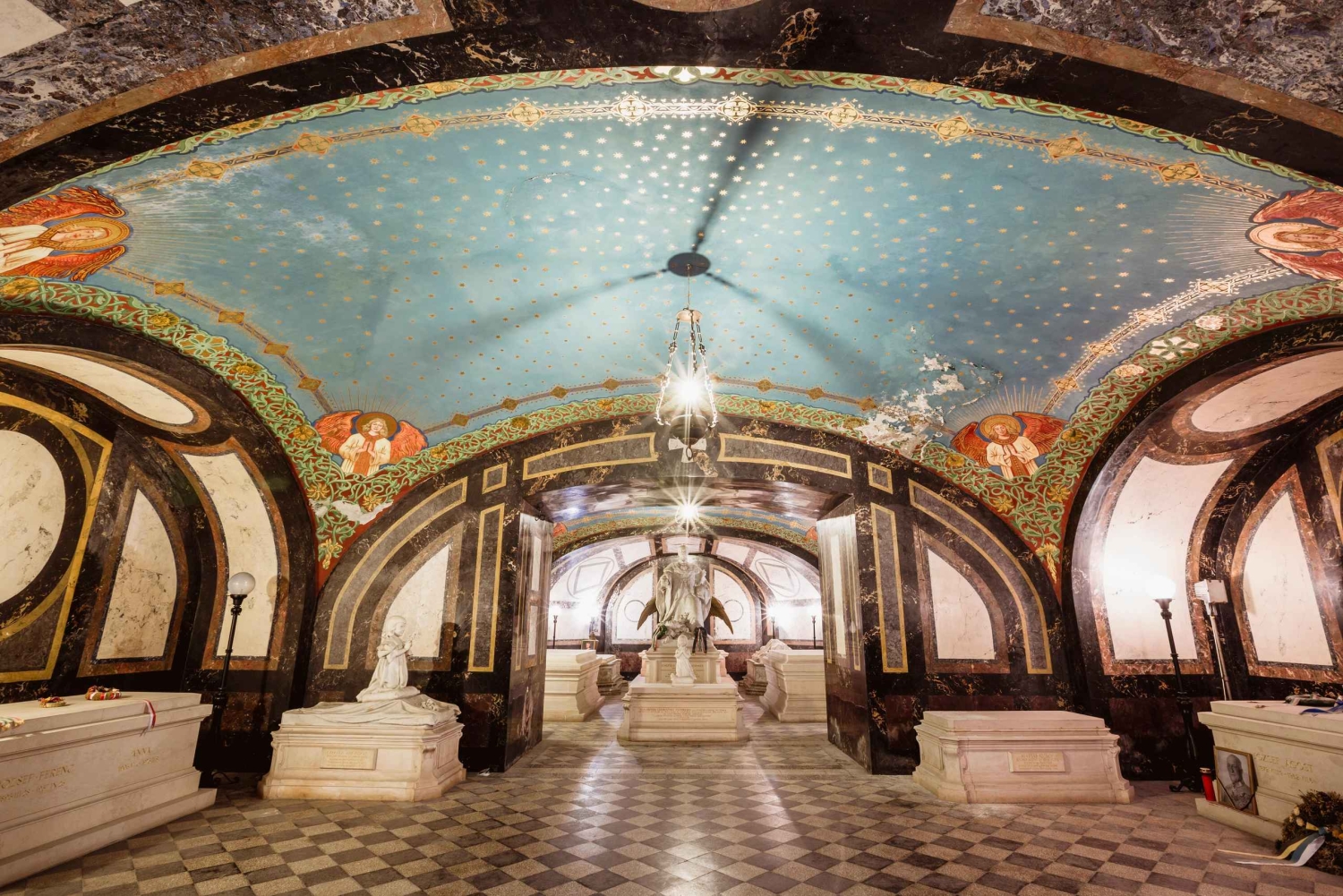 Budapest: Habsburg Palatine Crypt Guided Tour