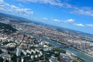 Budapest: Helicopter adventure or sightseeing flights