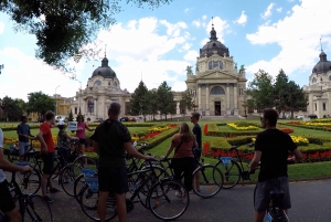 Budapest Highlights Bike Tour with a local guide