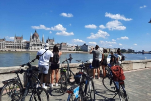 Budapest Highlights Bike Tour with a local guide