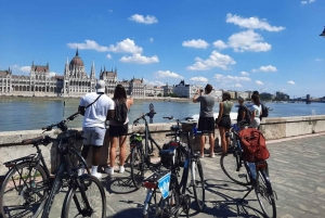 ブダペストハイライトバイクツアー（現地ガイド付き