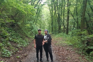 ブダペスト ヴィシェグラード城へのハイキング（サウナ付）／ドナウビーチ