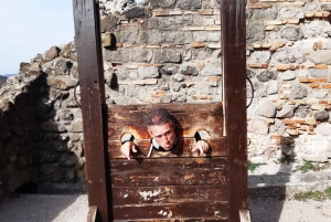 ブダペスト ヴィシェグラード城へのハイキング（サウナ付）／ドナウビーチ