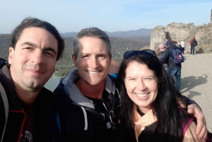 ブダペスト ヴィシェグラード城へのハイキング（サウナ付）／ドナウビーチ