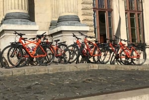 Budapest: Historic Downtown bicycle ride with Scenic Views