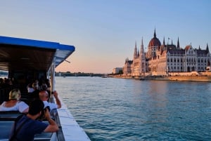 Budapest: Hop-On Hop-Off Day Time Cruise