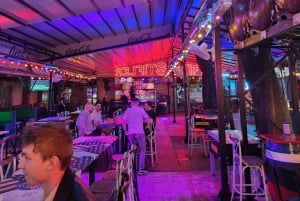 Budapest: Jewish District Night Walking Tour with Drinks