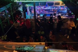 Budapest: Jewish District Night Walking Tour with Drinks