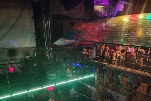 Budapest: Jewish District Night Walking Tour with Drinks