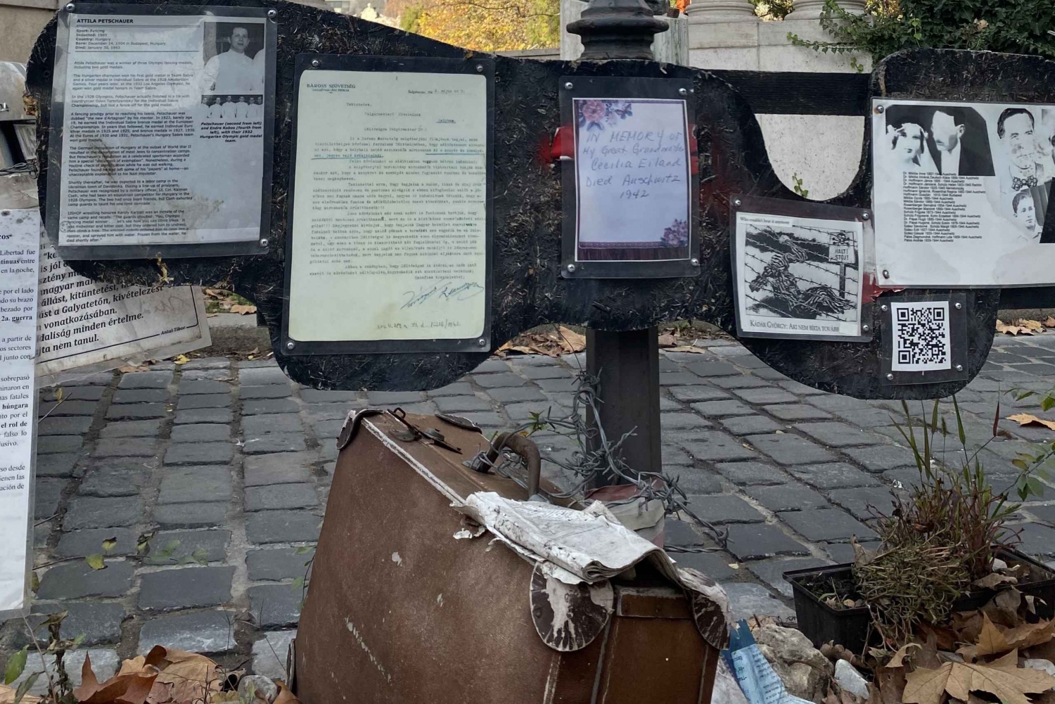 Budapest: Jewish Memorial e-Scooter Tour