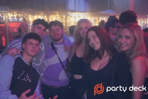 Budapeste: só para ti, tour guiado por bares com jogos e shots