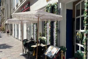 Budapest: Le Báb Afternoon Tea Experience